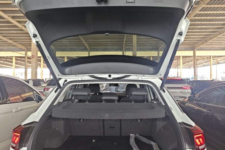 Used Volkswagen T-ROC 2020 280TSI DSG Two-Wheel Drive Comfort Version Trunk