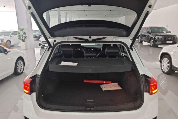 Used Volkswagen T-ROC 2020 280TSI DSG Two-Wheel Drive Comfort Version Trunk
