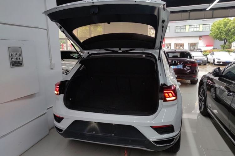 Used Volkswagen T-ROC 2020 230TSI DSG Two-Wheel Drive Advanced Version Trunk
