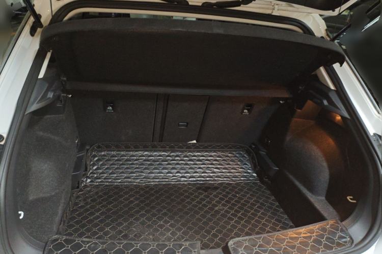 Used Volkswagen T-ROC 2020 230TSI DSG Two-Wheel Drive Advanced Version Trunk