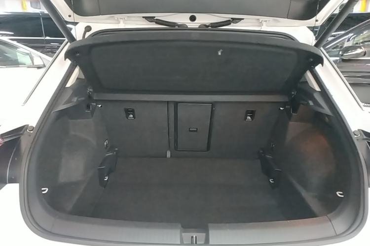 Used Volkswagen T-ROC 2020 280TSI DSG Two-Wheel Drive Comfort Version Trunk