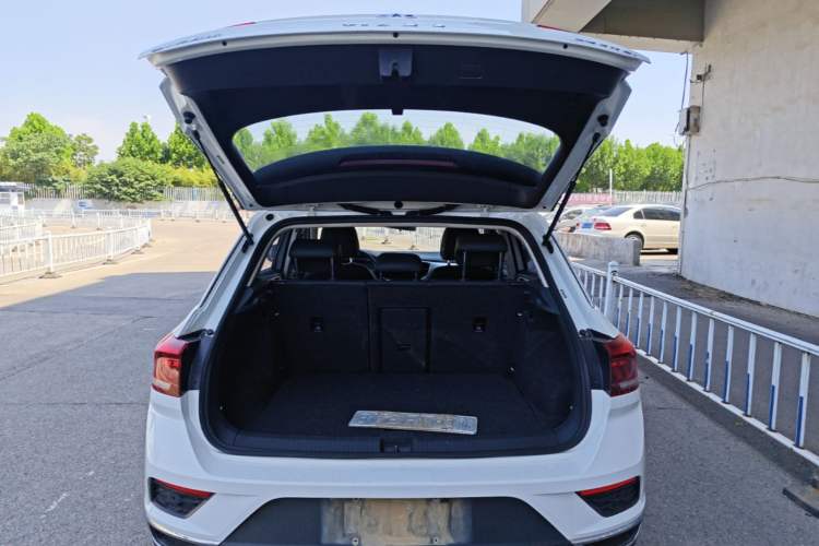Used Volkswagen T-ROC 2020 230TSI DSG Two-Wheel Drive Advanced Version Trunk