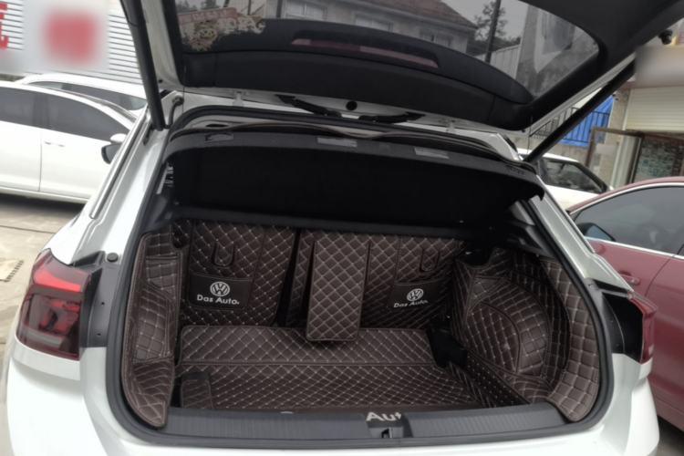 Used Volkswagen T-ROC 2020 280TSI DSG Two-Wheel Drive Comfort Version Trunk