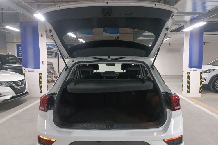 Used Volkswagen T-ROC 2020 230TSI DSG Two-Wheel Drive Advanced Version Trunk