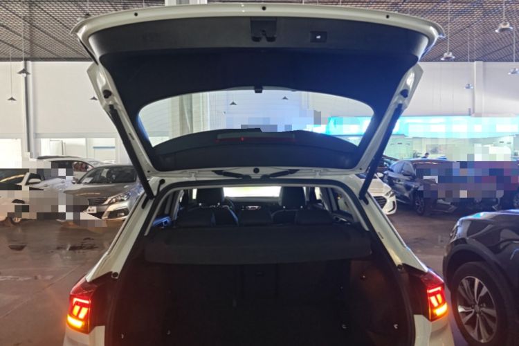 Used Volkswagen T-ROC 2020 280TSI DSG Two-Wheel Drive Comfort Version Trunk