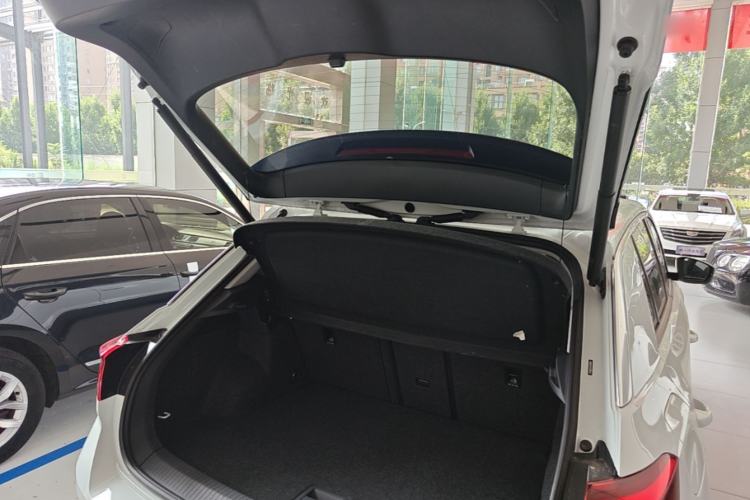 Used Volkswagen T-ROC 2020 280TSI DSG Two-Wheel Drive Comfort Version Trunk