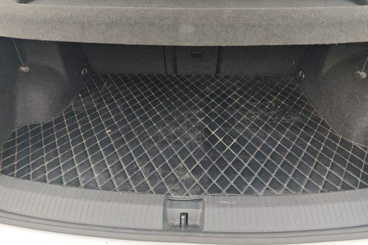 Used Volkswagen T-ROC 2020 280TSI DSG Two-Wheel Drive Comfort Version Trunk