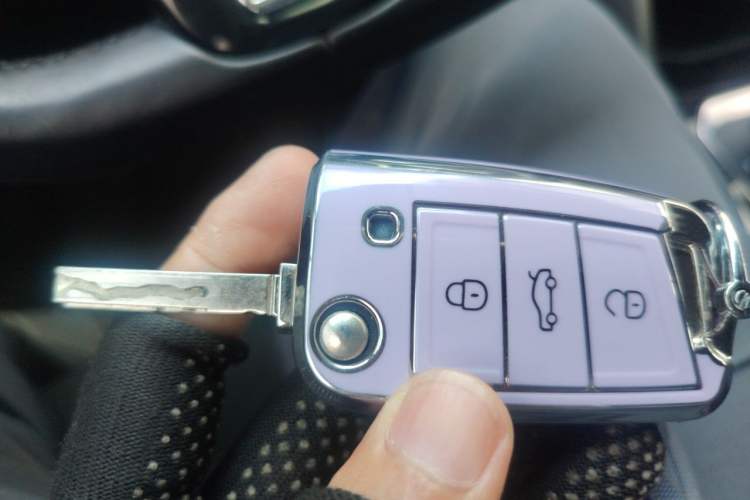 Used Volkswagen T-ROC 2020 230TSI DSG Two-Wheel Drive Advanced Version Vehicle Key