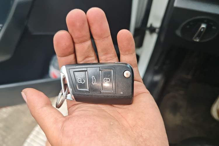 Used Volkswagen T-ROC 2020 280TSI DSG Two-Wheel Drive Comfort Version Vehicle Key
