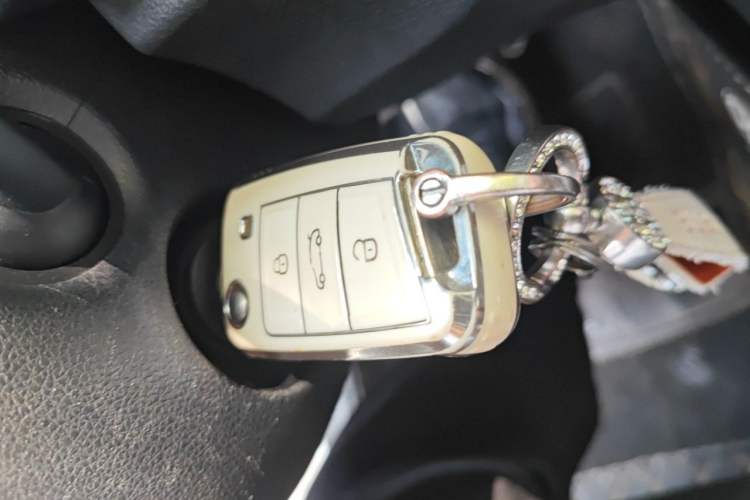 Used Volkswagen T-ROC 2020 230TSI DSG Two-Wheel Drive Advanced Version Vehicle Key
