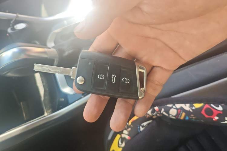 Used Volkswagen T-ROC 2020 230TSI DSG Two-Wheel Drive Advanced Version Vehicle Key