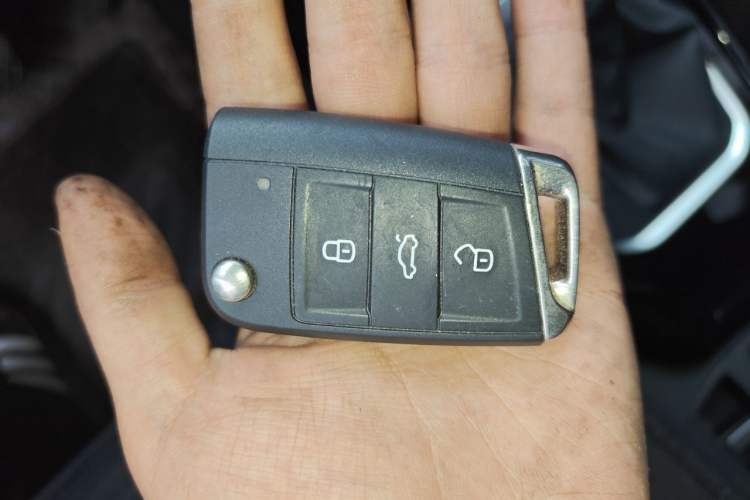 Used Volkswagen T-ROC 2020 280TSI DSG Two-Wheel Drive Comfort Version Vehicle Key