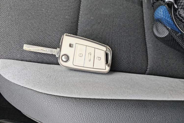 Used Volkswagen T-ROC 2020 230TSI DSG Two-Wheel Drive Advanced Version Vehicle Key