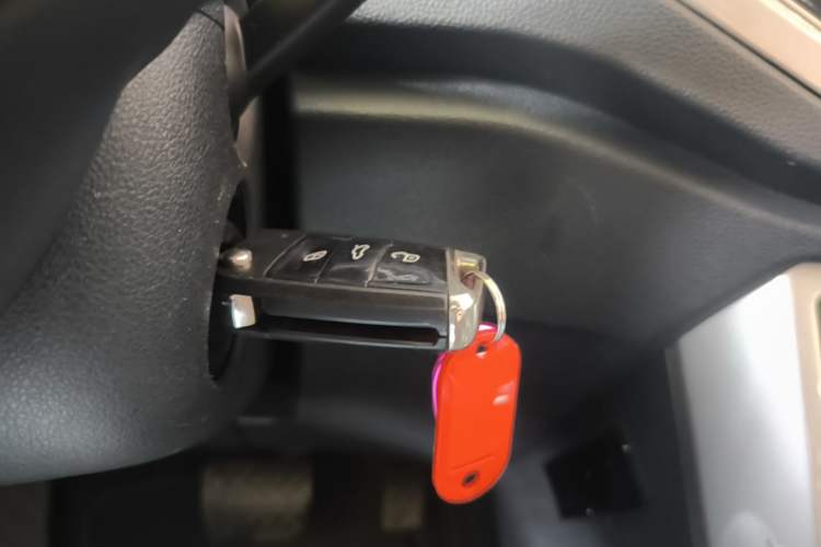 Used Volkswagen T-ROC 2020 230TSI DSG Two-Wheel Drive Advanced Version Vehicle Key