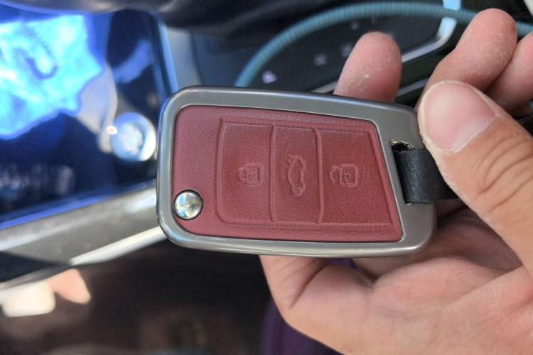 Used Volkswagen T-ROC 2020 280TSI DSG Two-Wheel Drive Comfort Version Vehicle Key