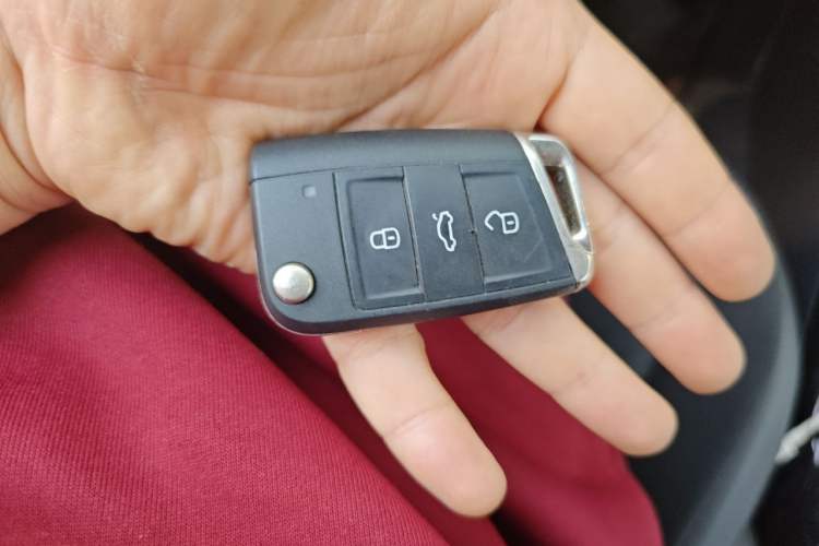 Used Volkswagen T-ROC 2020 280TSI DSG Two-Wheel-Drive Luxury Version Vehicle Key