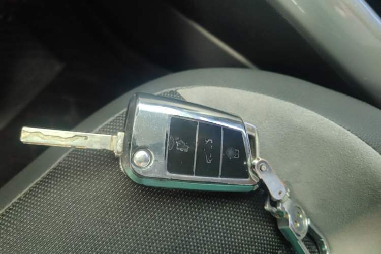 Used Volkswagen T-ROC 2020 230TSI DSG Two-Wheel Drive Advanced Version Vehicle Key