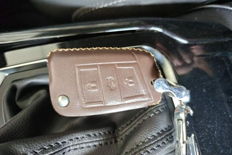 Used Volkswagen T-ROC 2020 280TSI DSG Two-Wheel Drive Comfort Version Vehicle Key