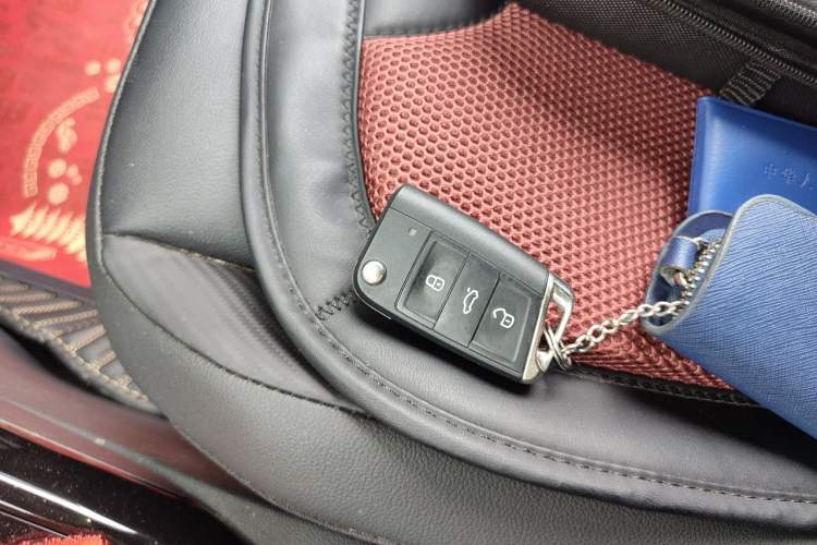 Used Volkswagen T-ROC 2020 280TSI DSG Two-Wheel Drive Comfort Version Vehicle Key