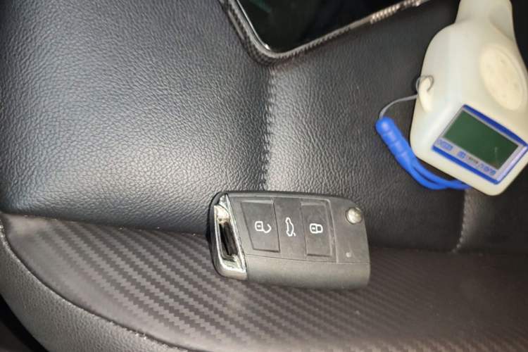 Used Volkswagen T-ROC 2020 280TSI DSG Two-Wheel Drive Comfort Version Vehicle Key