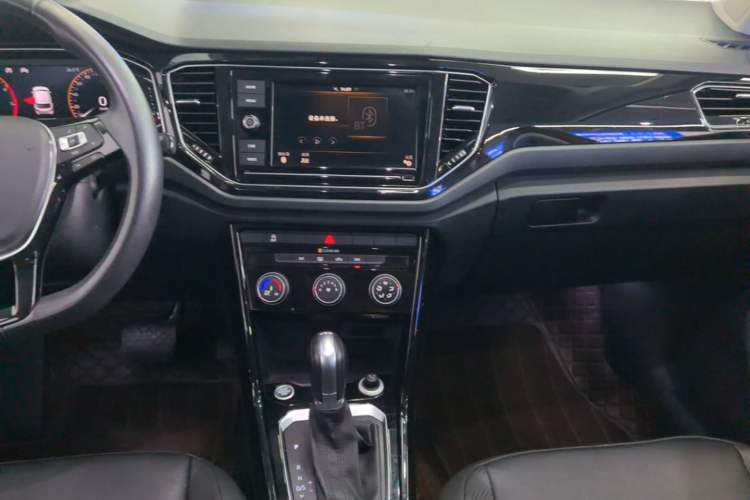 Used Volkswagen T-ROC 2020 280TSI DSG Two-Wheel Drive Comfort Version Audio And AC Panel