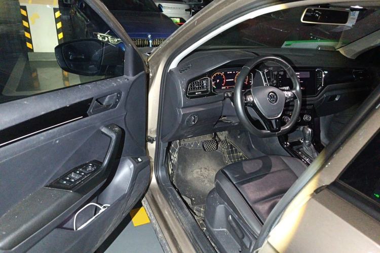 Used Volkswagen T-ROC 2020 280TSI DSG Two-Wheel Drive Comfort Version Driver Seat