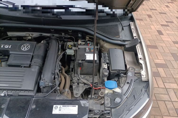 Used Volkswagen T-ROC 2020 280TSI DSG Two-Wheel Drive Comfort Version Engine Bay Left
