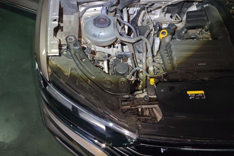Used Volkswagen T-ROC 2020 280TSI DSG Two-Wheel Drive Comfort Version Engine Bay Right