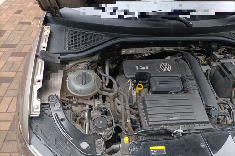 Used Volkswagen T-ROC 2020 280TSI DSG Two-Wheel Drive Comfort Version Engine Bay Right