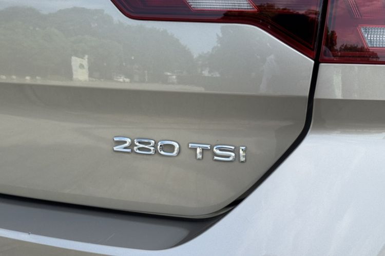 Used Volkswagen T-ROC 2020 280TSI DSG Two-Wheel Drive Comfort Version Exterior 3