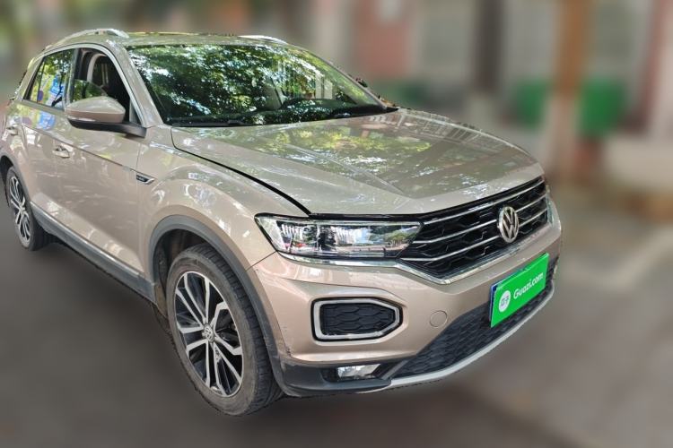 Used Volkswagen T-ROC 2020 280TSI DSG Two-Wheel-Drive Luxury Version Front Right 45 Deg
