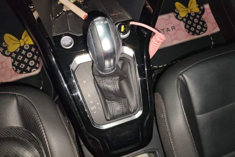 Used Volkswagen T-ROC 2020 280TSI DSG Two-Wheel Drive Comfort Version Gear Lever