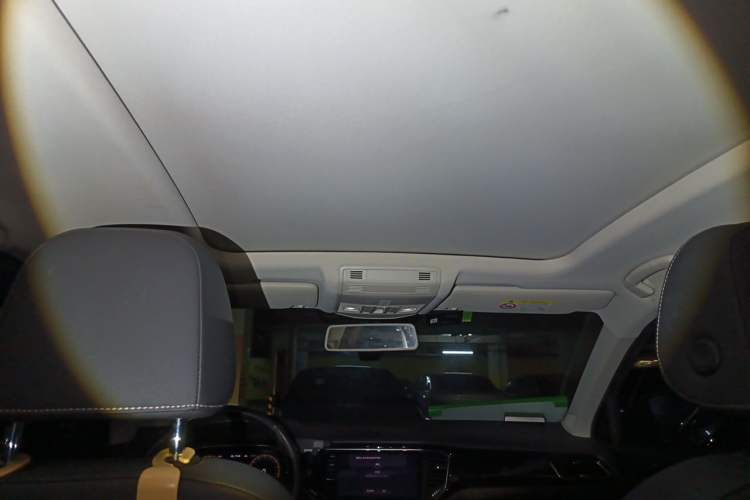 Used Volkswagen T-ROC 2020 280TSI DSG Two-Wheel Drive Comfort Version Headliner