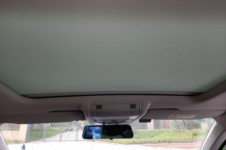 Used Volkswagen T-ROC 2020 280TSI DSG Two-Wheel Drive Comfort Version Headliner