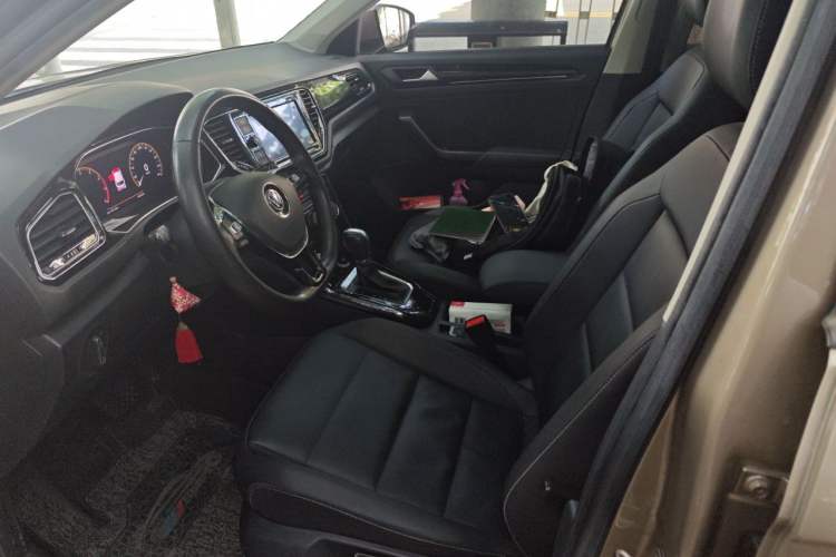 Used Volkswagen T-ROC 2020 280TSI DSG Two-Wheel-Drive Luxury Version Left Front Seat