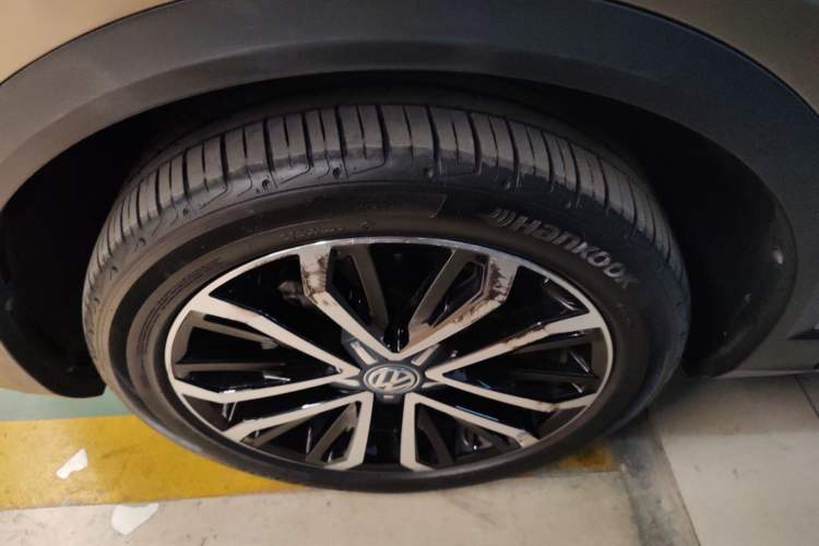 Used Volkswagen T-ROC 2020 280TSI DSG Two-Wheel Drive Comfort Version Left Front Wheel Hub