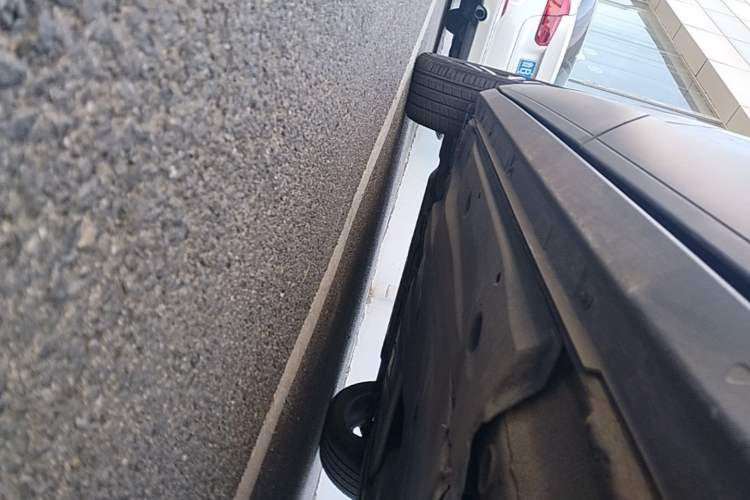 Used Volkswagen T-ROC 2020 280TSI DSG Two-Wheel Drive Comfort Version Left Side Sill