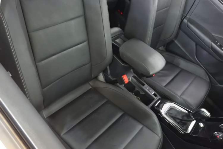 Used Volkswagen T-ROC 2020 280TSI DSG Two-Wheel Drive Comfort Version Right Front Seat