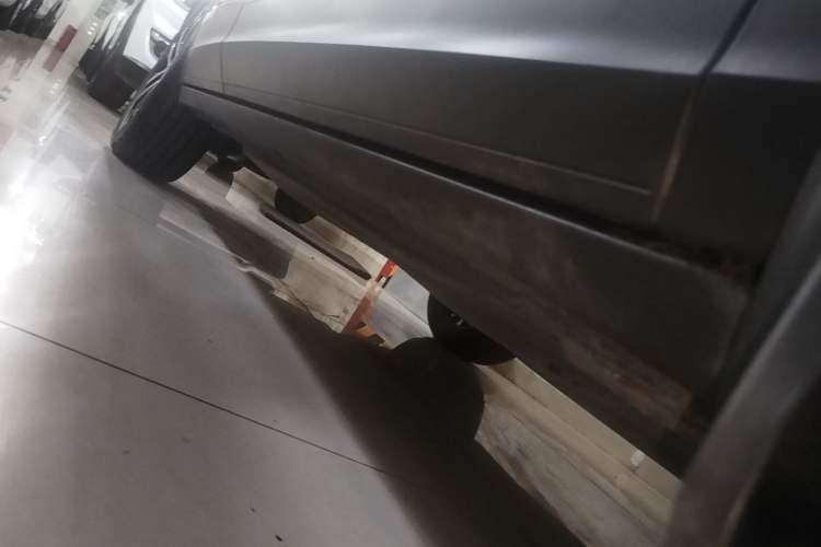 Used Volkswagen T-ROC 2020 280TSI DSG Two-Wheel Drive Comfort Version Right Side Sill