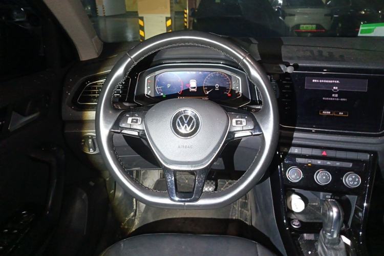 Used Volkswagen T-ROC 2020 280TSI DSG Two-Wheel Drive Comfort Version Steering Wheel