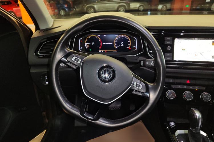 Used Volkswagen T-ROC 2020 280TSI DSG Two-Wheel Drive Comfort Version Steering Wheel