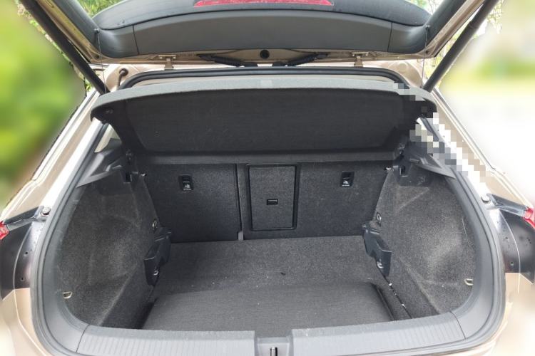 Used Volkswagen T-ROC 2020 280TSI DSG Two-Wheel Drive Comfort Version Trunk