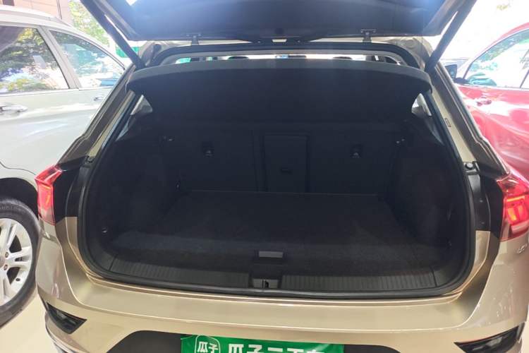 Used Volkswagen T-ROC 2020 280TSI DSG Two-Wheel Drive Comfort Version Trunk