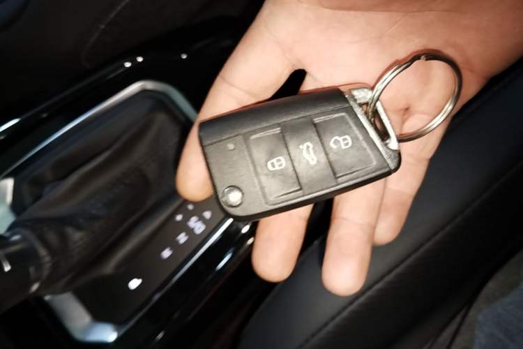 Used Volkswagen T-ROC 2020 280TSI DSG Two-Wheel Drive Comfort Version Vehicle Key