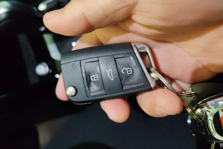 Used Volkswagen T-ROC 2020 280TSI DSG Two-Wheel Drive Comfort Version Vehicle Key
