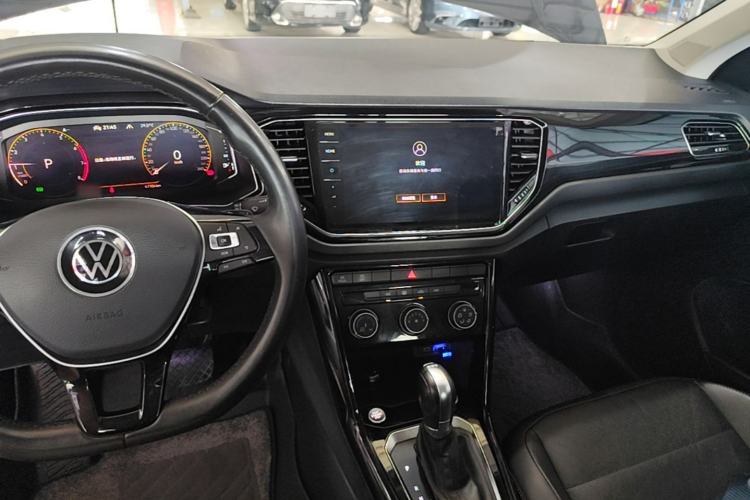 Used Volkswagen T-ROC 2021 Revised Version 280TSI DSG Two-Wheel Drive Elite Connect Edition Center Console