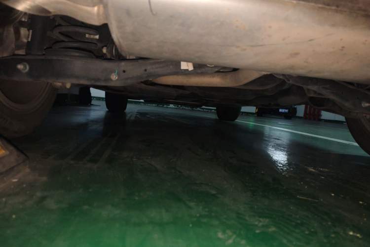 Used Volkswagen T-ROC 2021 280TSI DSG Two-Wheel Drive Elite Connect Edition Chassis Rear