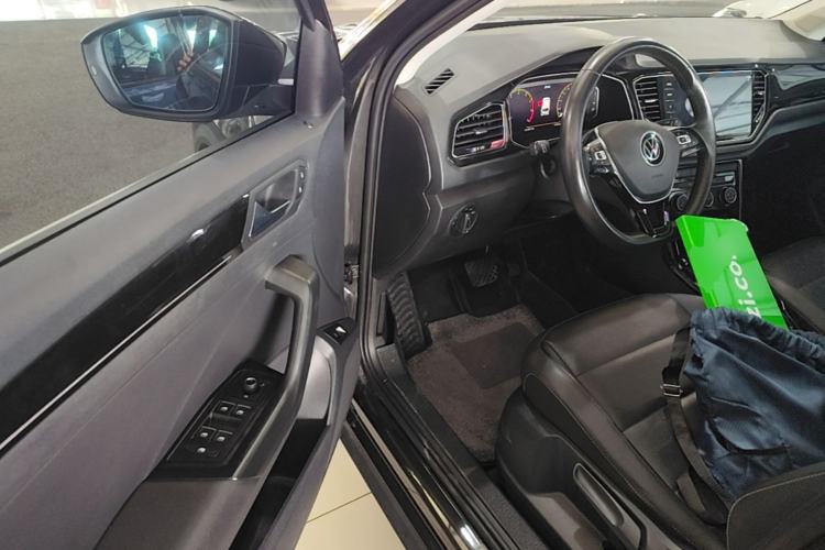 Used Volkswagen T-ROC 2021 Revised Version 280TSI DSG Two-Wheel Drive Elite Connect Edition Driver Seat