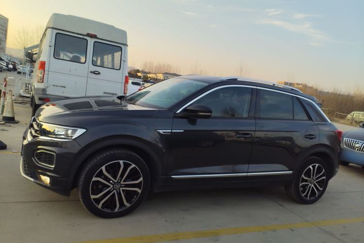 Used Volkswagen T-ROC 2021 280TSI DSG Two-Wheel Drive Comfort Connect Edition Exterior 3
