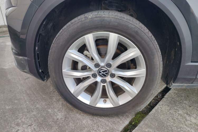 Used Volkswagen T-ROC 2021 280TSI DSG Two-Wheel Drive Elite Connect Edition Exterior 4
